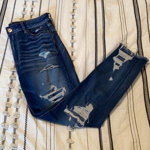 American Eagle Distressed High Rise Jegging Crop